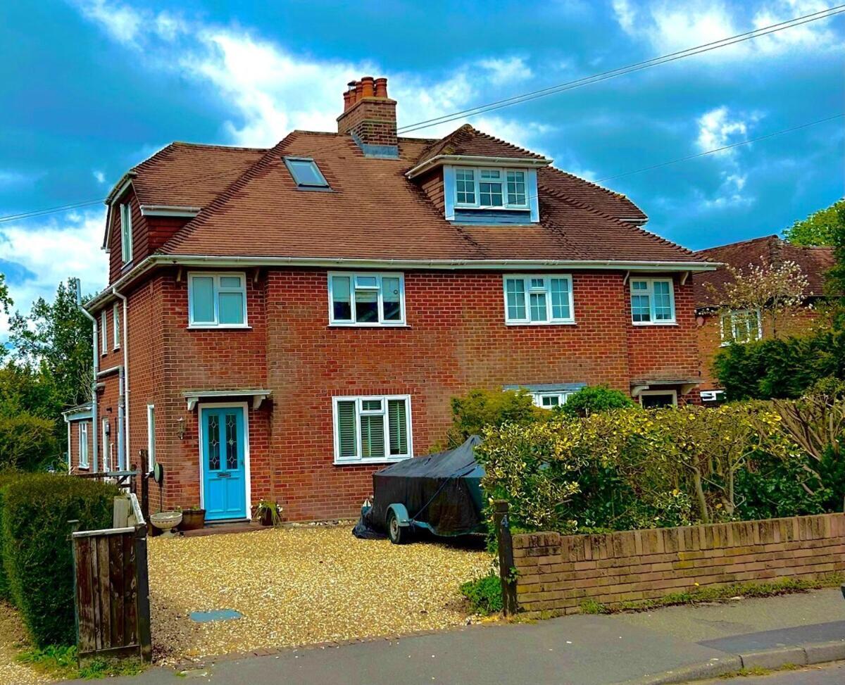 Spacious Near The Marinas With Ample Parking Holiday home